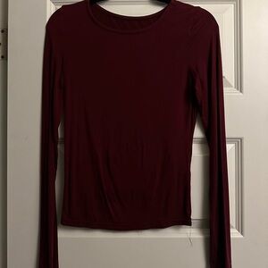 Chic Maroon Long Sleeve Women's Top